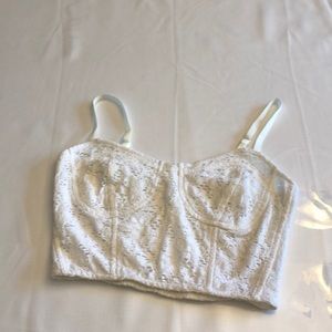Cute tank/ crop top, with lace